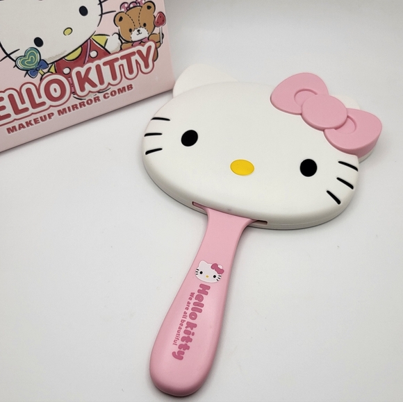 HELLO KITTY HD Mirror & Comb Set NEW - Picture 1 of 5